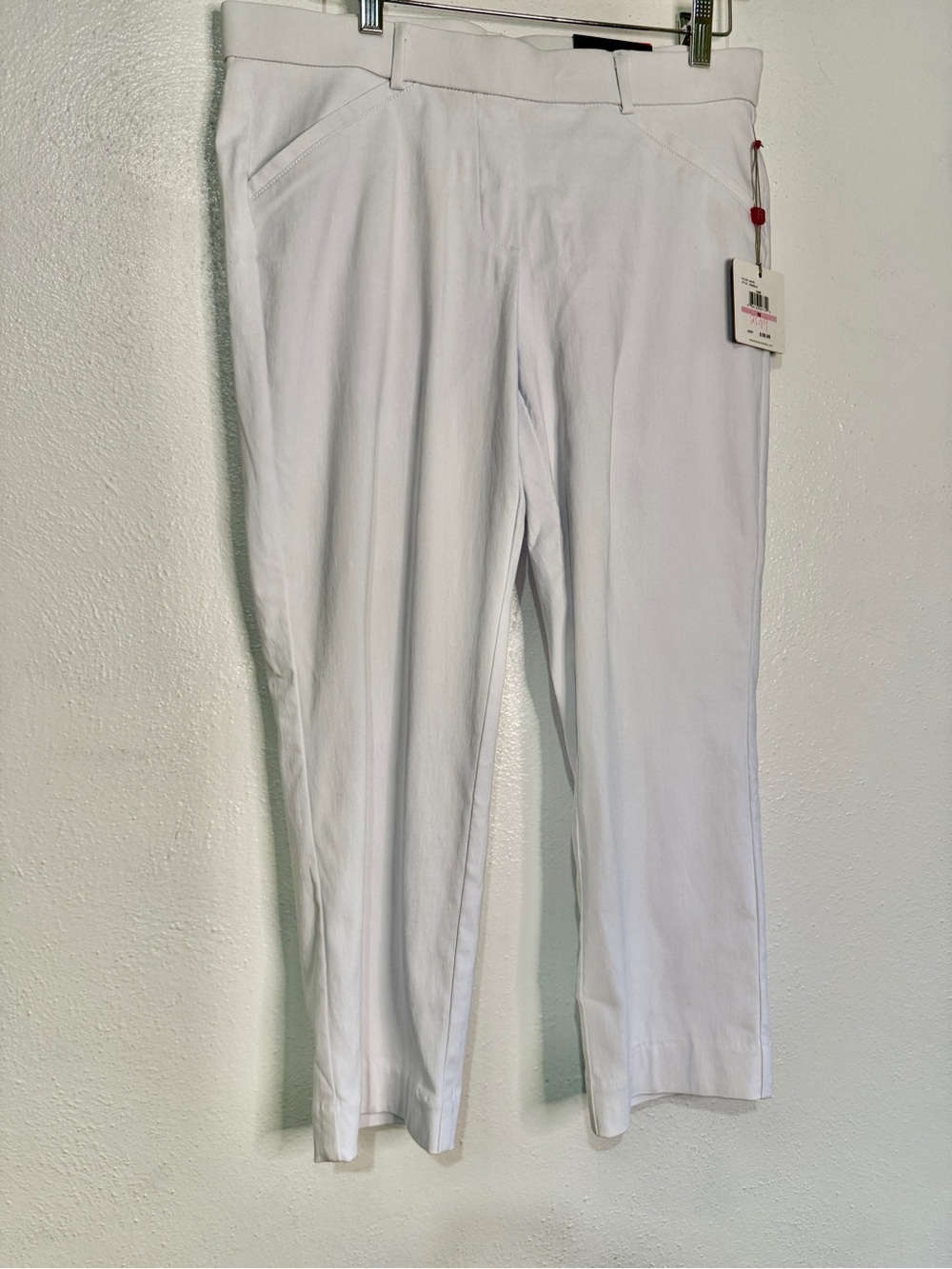 Rafaella White Comfort Skinny Capri Pants. Sz 10. NWT.